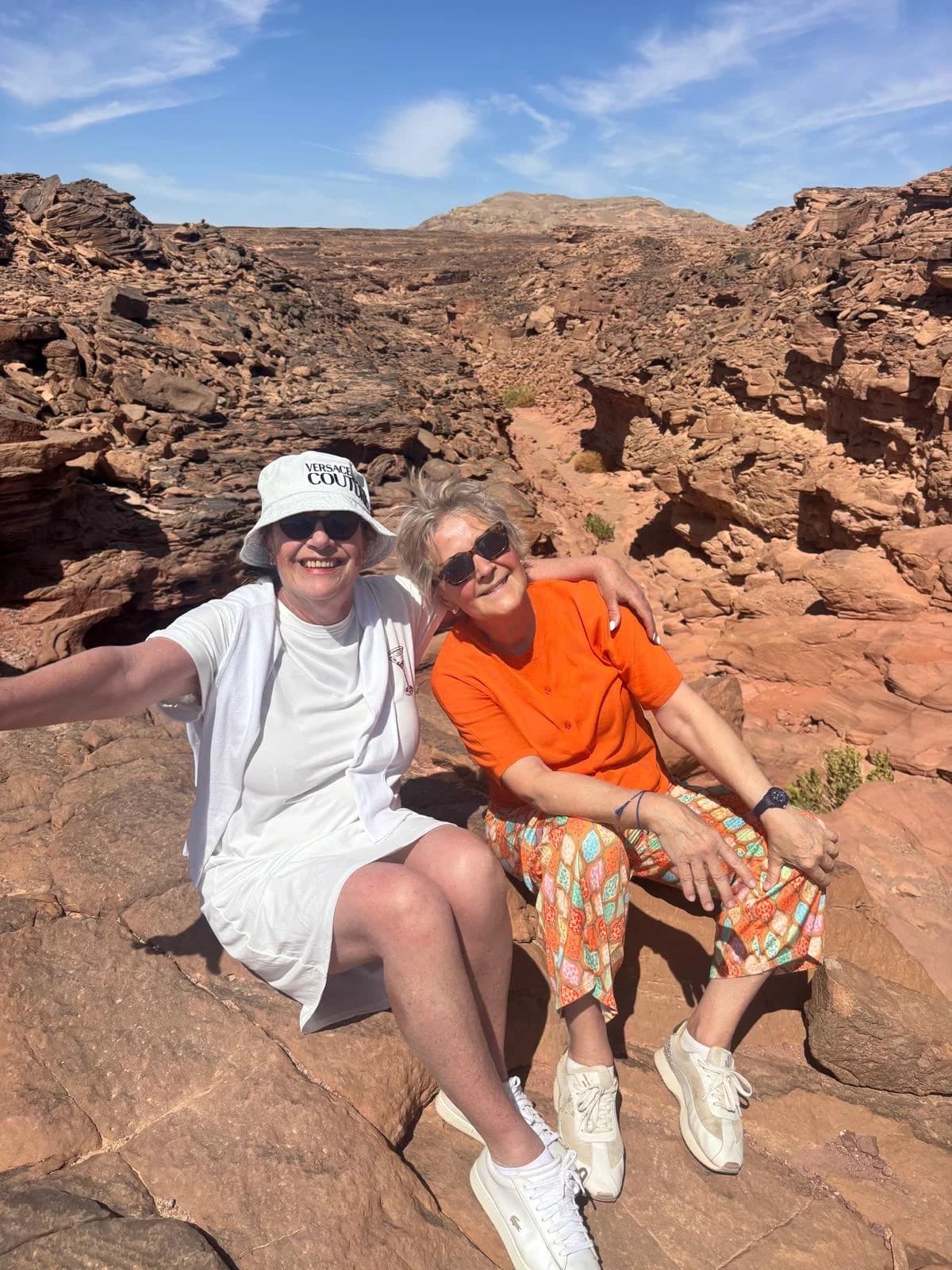 Depuis Charm el-Cheikh : journée complète à Dahab avec plongée en apnée photo 5