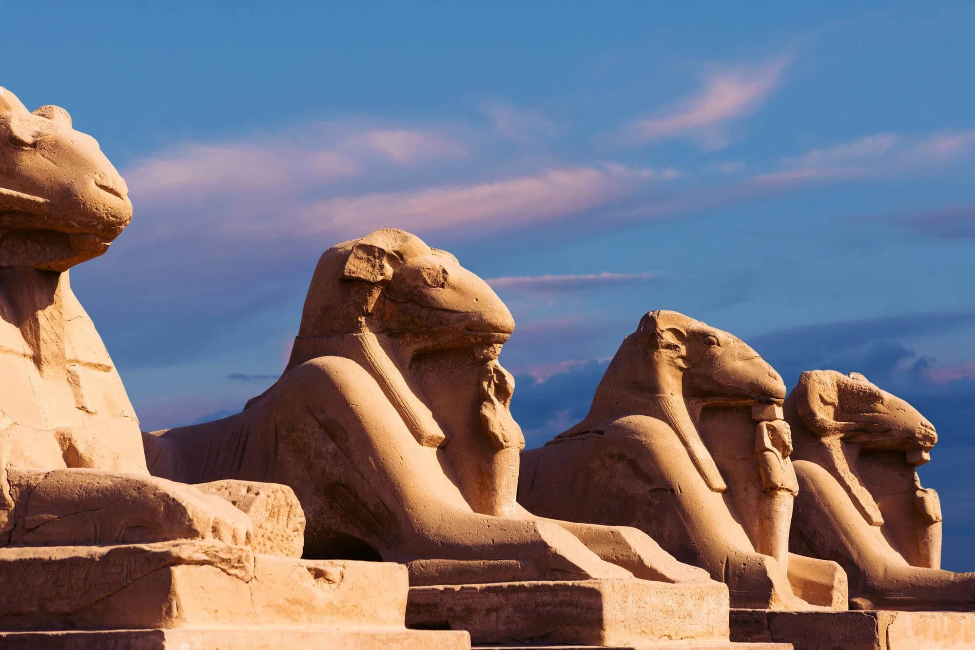 Sphinx, temple de Karnak, Intours, Égypte